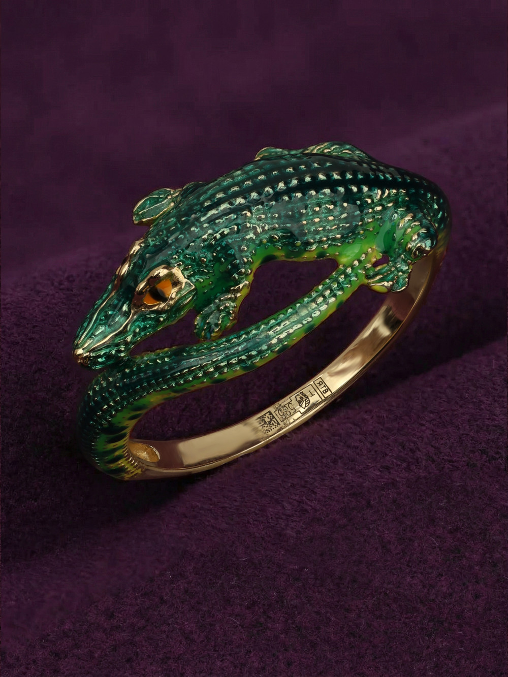 Кольцо из лимонного золота c эмаль