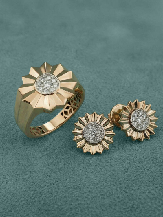 Кольцо из золота c бриллиантами