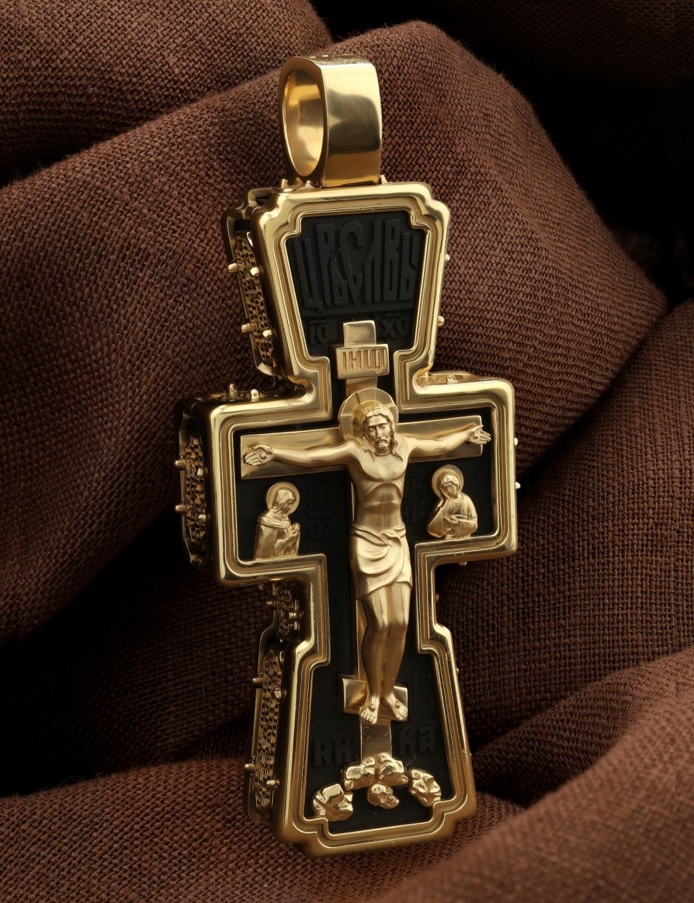 Крест из лимонного золота 585 пробы c эбеновым деревом