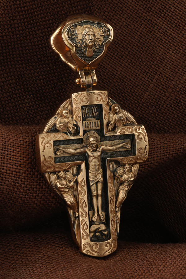 Крест из золота