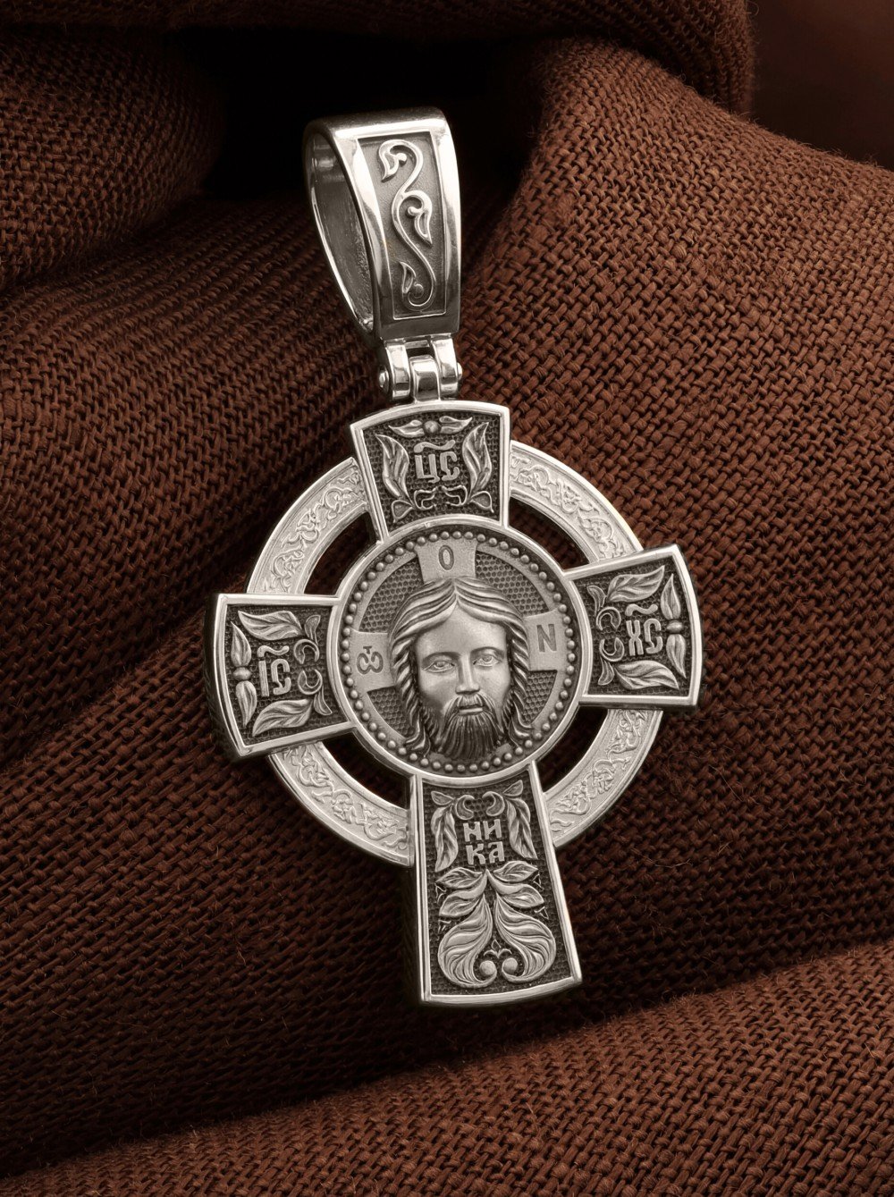 Крест из белого золота