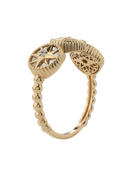 Кольцо из золота c бриллиантами, ониксом и перламутром