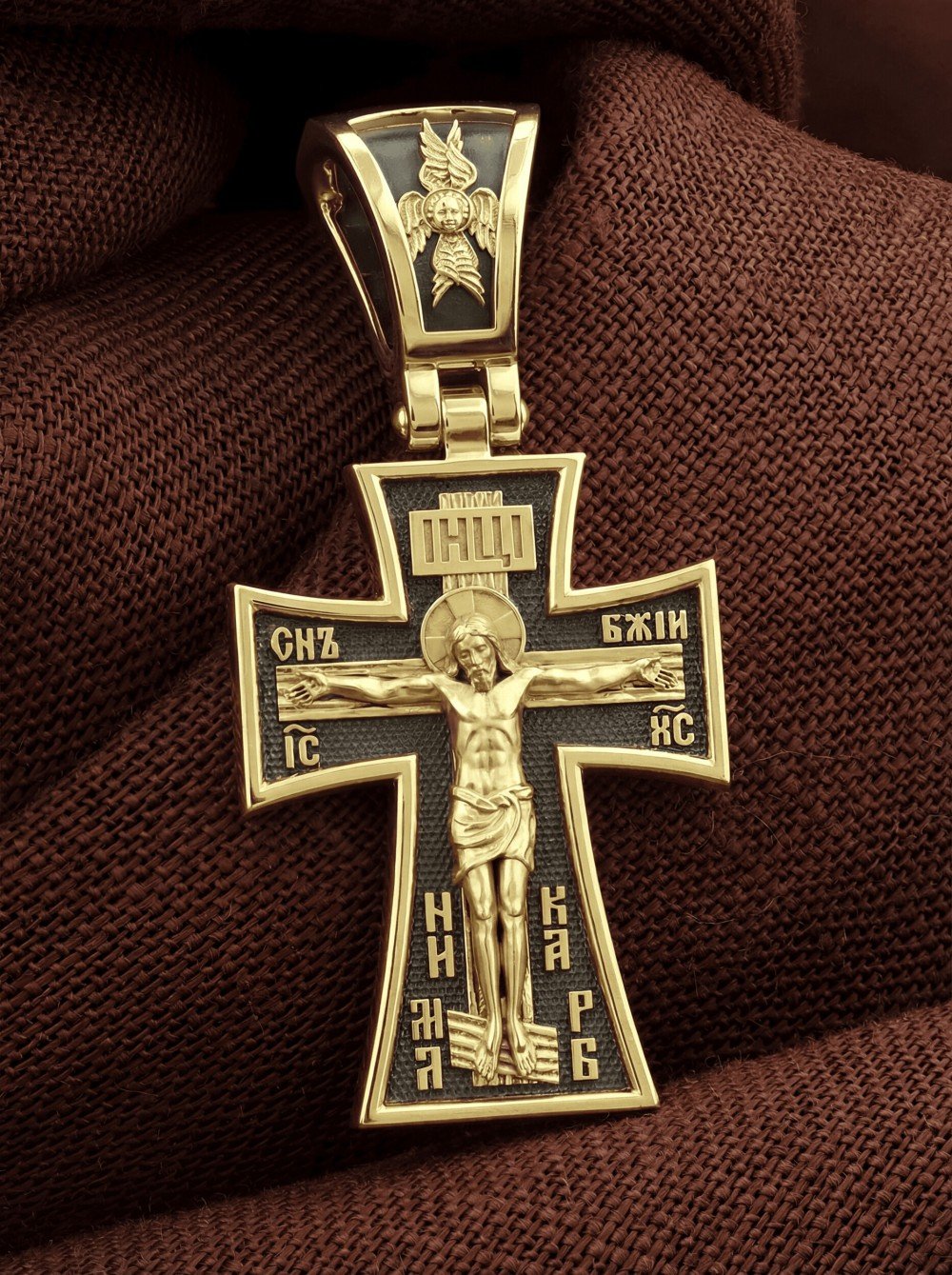 Крест из лимонного золота