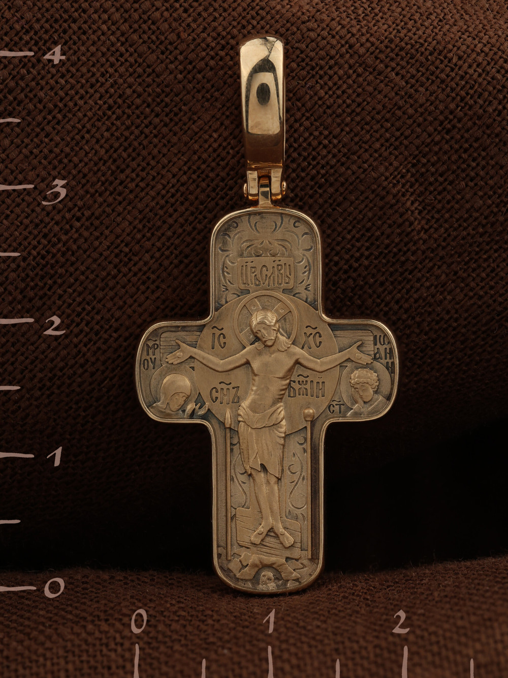 Крест из золота