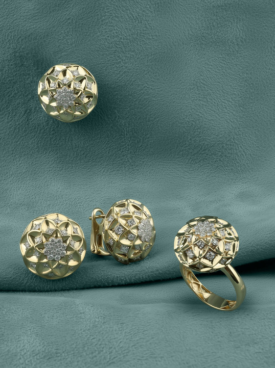 Серьги из лимонного золота c бриллиантами