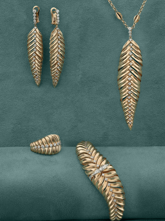 Кольцо из золота c бриллиантами