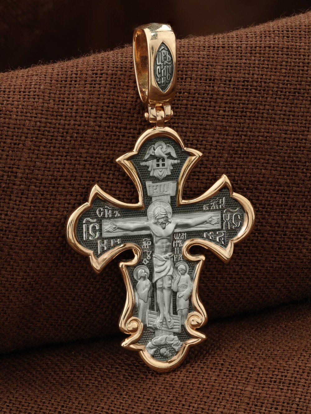 Крест из золота